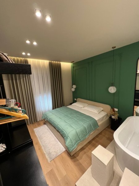 Tirane, shitet garsoniere 1+1 Kati 1, 29 m² 65.000 € (tek Kompleksi Mangalem)