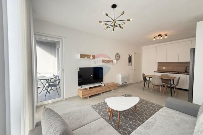 Shqiperi, jepet me qera apartament 2+1+Ballkon , 90 m² 550 € 