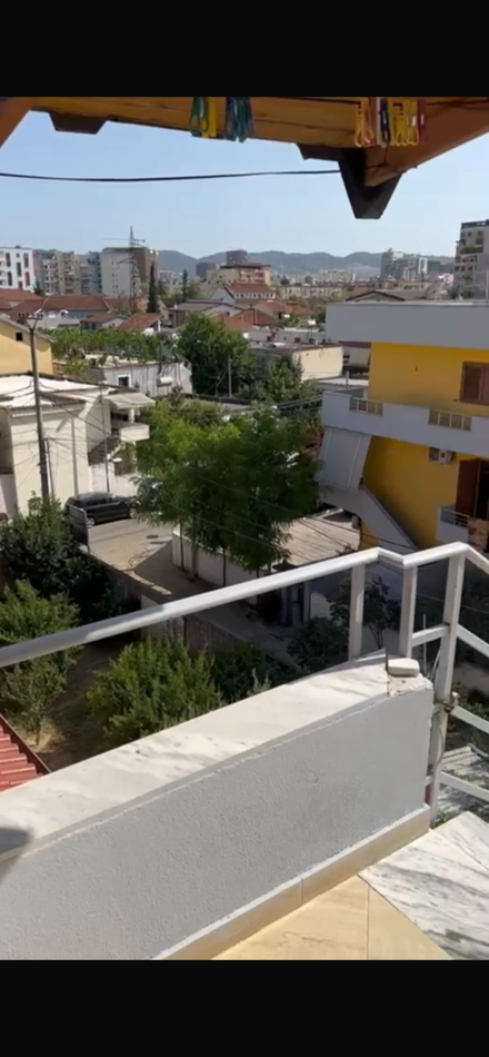 Tirane, jepet me qera apartament 1+1 Kati 4, 40 m² 301 € (Rruga Rreli)