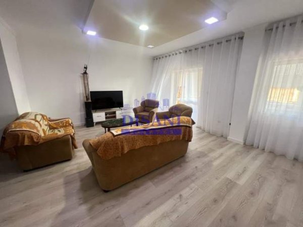 Tirane, shitet apartament 3+1+BLK 156 m² 148.000 Euro (Kongresi i Manastirit)