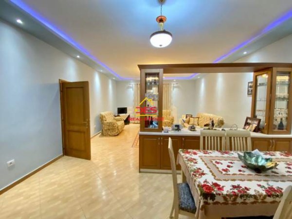 Vlore, shitet shtepi 1 Katshe Kati 0, 67 m² 90.000 Euro (Rruga Bektash Cakrani)