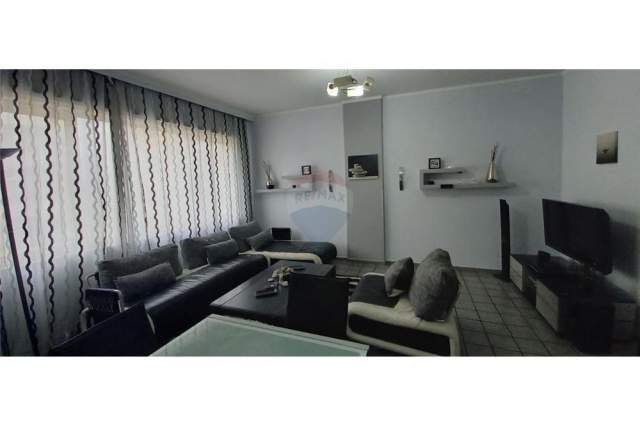 Tirane, jepet me qera apartament 2+1+BLK Kati 3, 100 m² 420 Euro (Eduard Mano)
