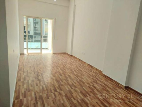 Tirane, shes apartament 2+1+BLK Kati 2, 95 m² 119.000 Euro