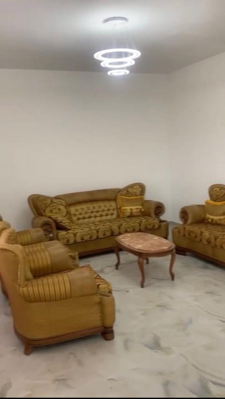 Tirane, jepet me qera Vile 3+1+BLK Kati 2, 160 m² 50.000 Leke (rruga Paro Kita)