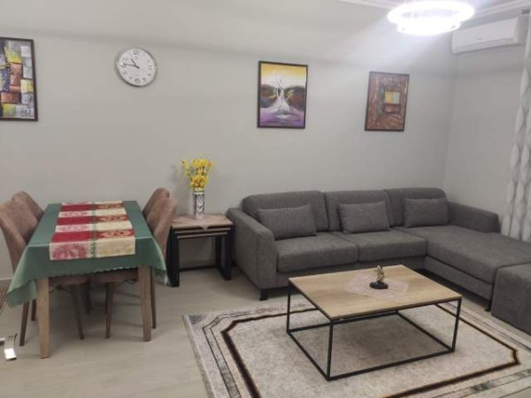 Tirane, jepet me qera apartament 2+1+BLK Kati 3, 110 m² 600 Euro (Ali Demi)