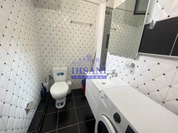 Tirane, jepet me qera apartament 1+1 Kati 2, 65 m² 500 Euro (Tregu Elektrike)