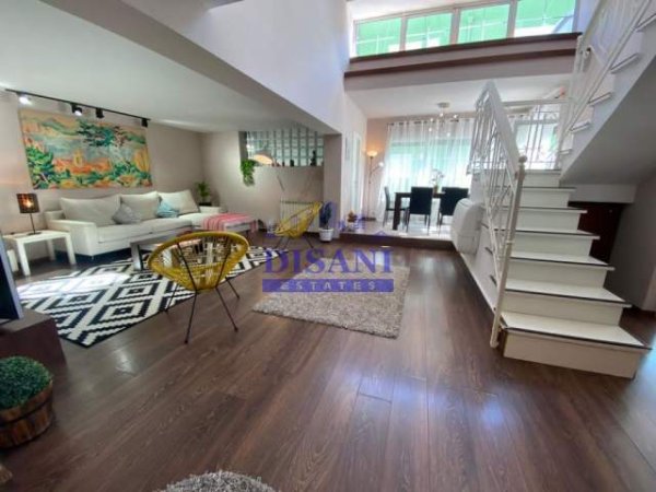 Tirane, jepet me qera apartament duplex 3+1+BLK Kati 6, 260 m² 1.500 Euro (Bllok)
