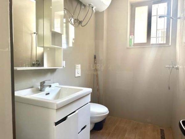 Tirane, jepet me qera apartament 1+1+BLK Kati 2, 78 m² 430 Euro (Brryli)