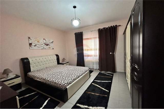 Tirane, shitet shtepi 2+1 Kati 0, 200 m² 120.000 Euro (Rruga Grigor Clika)