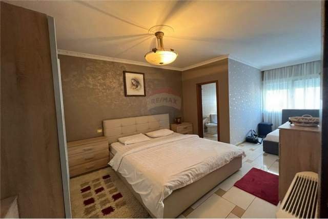 Tirane, jepet me qera apartament 1+1+A Kati 2, 70 m² 500 Euro (qender)