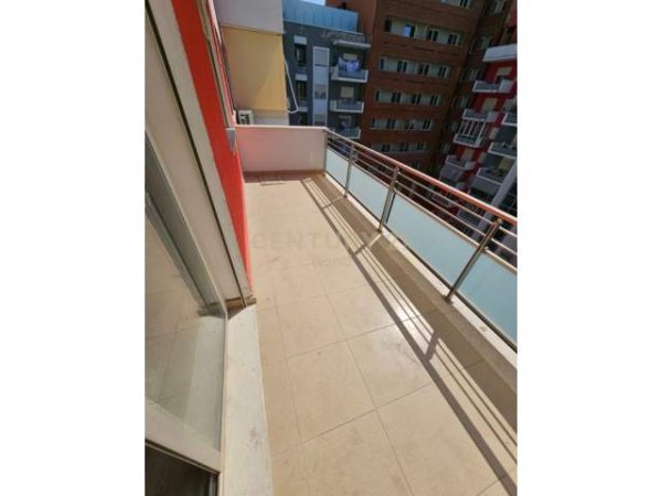 Tirane, shitet apartament 2+1+BLK Kati 6, 95 m² 105.000 Euro