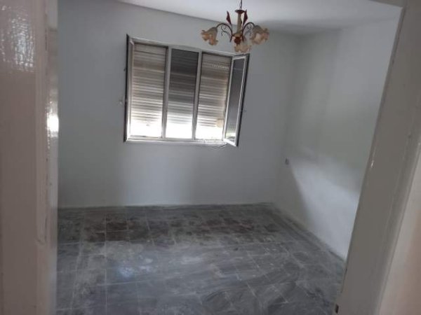 Tirane, shitet apartament 1+1+BLK Kati 5, 53 m² 55.000 Euro (Kongresi Manastirit)