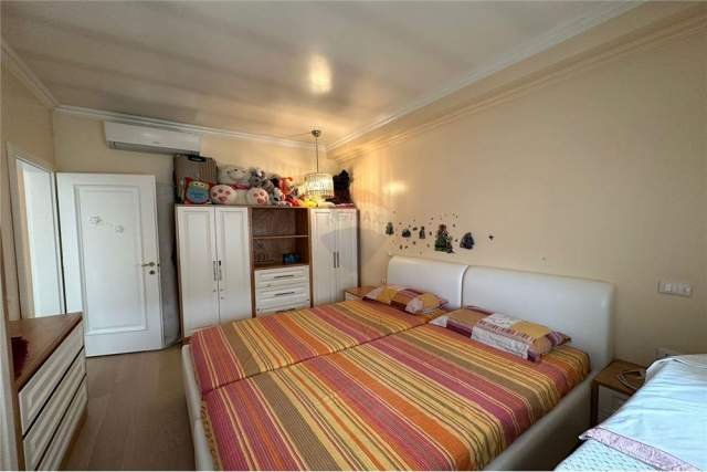 Tirane, shitet apartament 2+1+BLK Kati 4, 153.000 €