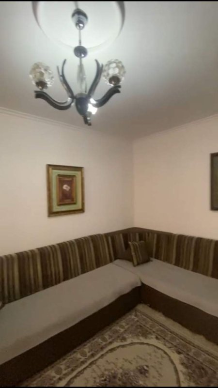 Tirane, jepet me qera apartament 2+1 Kati 2, 102 m² 350 Euro (Xhamlik)