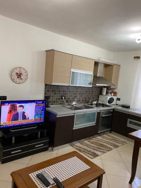 Tirane, jepet me qera apartament 1+1+A+BLK Kati 3, 78 m² 45.000 Leke (Myslym Shyri)