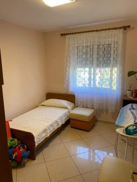 Tirane, jepet me qera apartament 1+1+A+BLK Kati 3, 78 m² 45.000 Leke (Myslym Shyri)