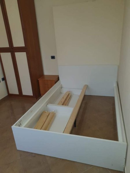 Tirane, jepet me qera apartament 1+1 Kati 5, 50 m² 400 Euro (rruga Sami Frasheri)