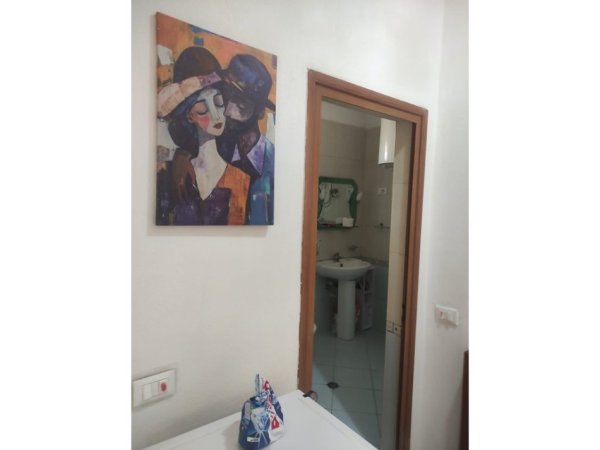 Tirane, jepet me qera apartament 2+1 Kati 3, 90 m² 580 € (Siri Kodra)
