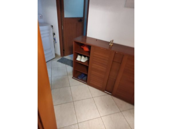 Tirane, jepet me qera apartament 2+1 Kati 3, 90 m² 580 € (Siri Kodra)