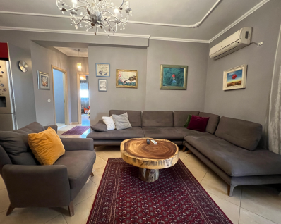 Tirane, jepet me qera apartament 2+1+Ballkon Kati 5, 117 m² 600 € (tek Kodra e Diellit, prane Super market ALDI.)