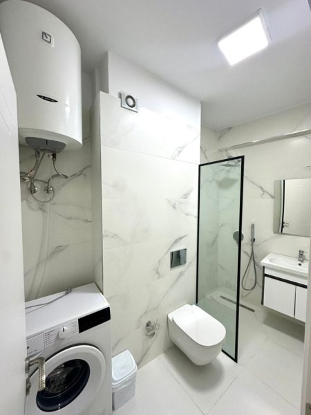 Tirane, jepet me qera garsonier 1+1 , 40 m² 500 € 