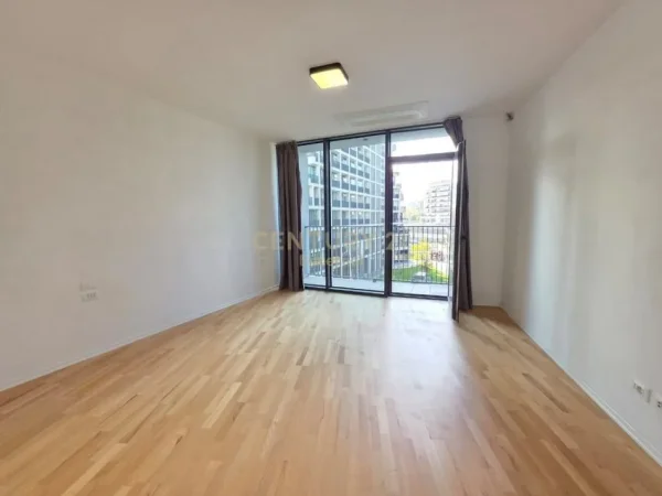 Tirane, jepet me qera zyre Kati 3, 158 m² 1.850 € (Lake View)