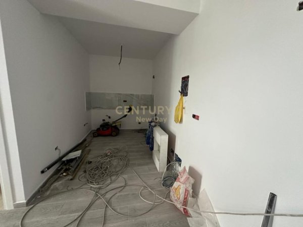 Durres, shitet apartament 2+1 Kati 0, 83 m² 105.000 € (Golem, Durres)