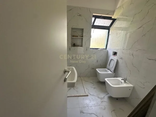 Durres, shitet apartament 2+1 Kati 0, 83 m² 105.000 € (Golem, Durres)