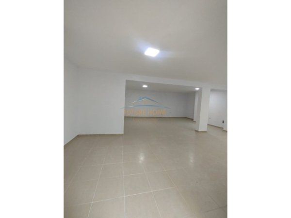 Tirane, jepet me qera ambjent biznesi Kati 0, 91 m² 900 € (Kopshti Botanik)