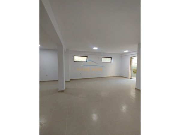 Tirane, jepet me qera ambjent biznesi Kati 0, 91 m² 900 € (Kopshti Botanik)