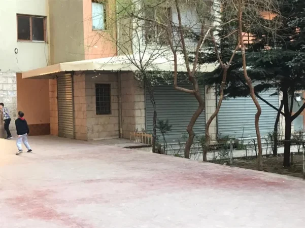 Tirane, shes dyqan Kati 0, 35 m² (Rruga Qelqit)