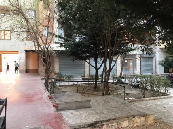 Tirane, shes dyqan Kati 0, 35 m² (Rruga Qelqit)