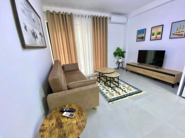 Me Qera : 1+1📍Rruga e Durresit (Hotel Colosseo) - 750€(+ Post Parkimi) - S.83m² || Pallat i Ri - I Pabanuar⚡