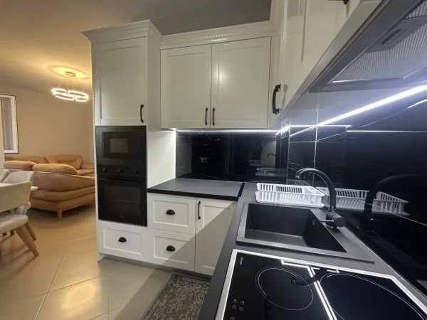 Tirane, shitet apartament 2+1+Ballkon Kati 3, 97 m² 220.000 € (Veneto, Liqeni Thate)