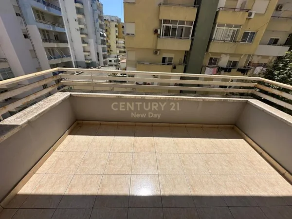 Durres, shitet apartament 2+1 Kati 4, 91 m² 91.000 € (Plazh , Durres)