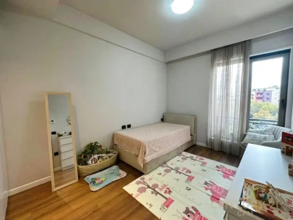 Tirane, shitet apartament 2+1+Aneks+Ballkon Kati 2, 127 m² 410.000 € (Kompleksi Delijorgji)