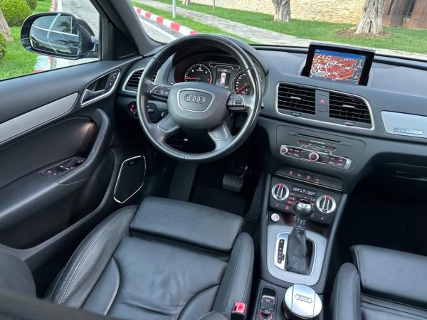 Tirane, shes SUV AUDI Q3 QUATTRO 2.0 TDI Nafte, e zeze automatik Klima 173.000 km