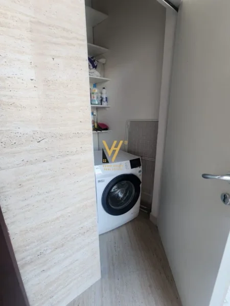 Tirane, jepet me qera apartament 2+1+Ballkon Kati 2, 107 m² 1.500 € (RRUGA E KOSOVAREVE)