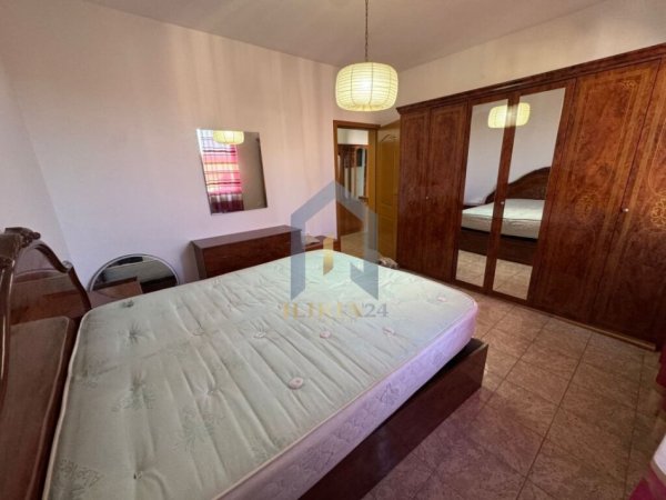 Tirane, jap me qera apartament 2+1+Ballkon Kati 7, 100 m² 700 € (Bllok)