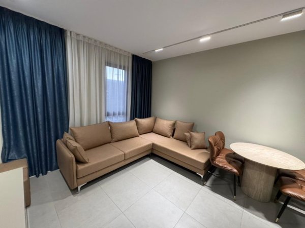 Tirane, jepet me qera apartament 1+1 Kati 1, 550 € 