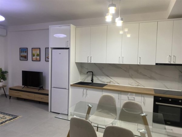 Tirane, jepet me qera apartament 1+1 Kati 2, 73 m² 750 € 