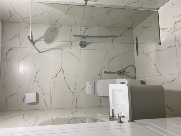 Tirane, jepet me qera apartament 1+1 Kati 2, 73 m² 750 € 