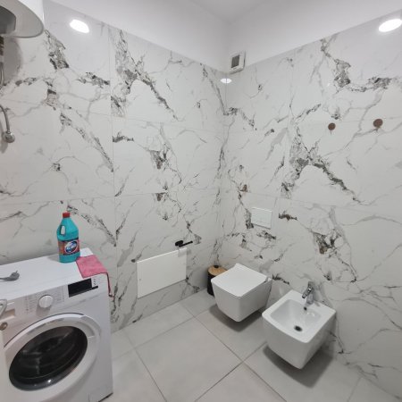 Yzberisht-Grand Gallery/jap 2+1 te mobiluar, 500 €