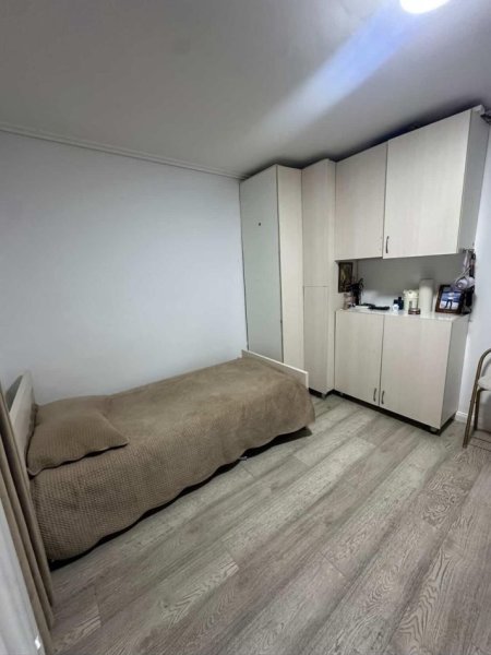 Tirane, jepet me qera apartament 2+1 Kati 2, 74 m² 500 € (Rruga Xhanfize Keko)