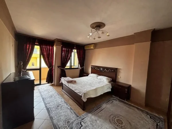 Durres, jepet me qera apartament 1+1 Kati 8, 85 m² 350 € (Plazh,Durres)