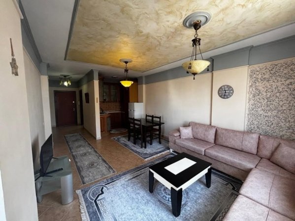 Durres, jepet me qera apartament 1+1 Kati 8, 85 m² 350 € (Plazh,Durres)