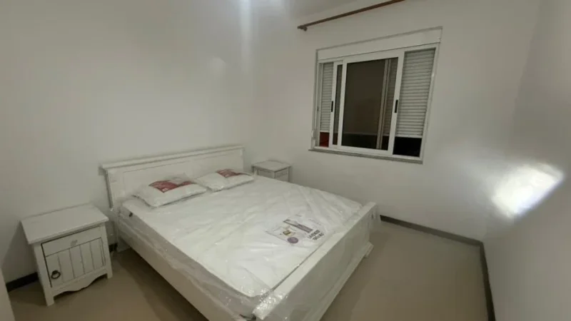 Tirane, jepet me qera apartament 1+1 , 80 m² 550 € (Square 21root)
