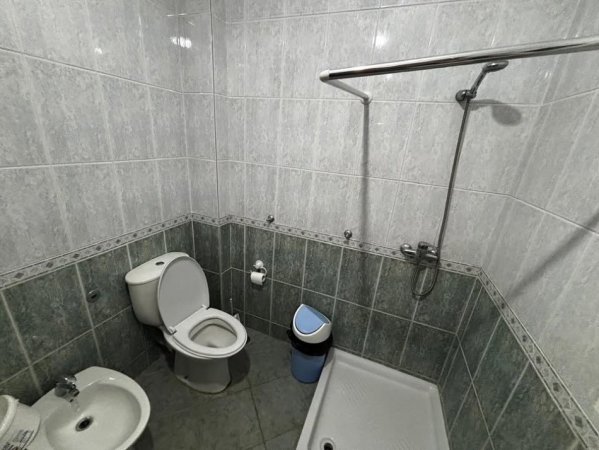 Durres, jepet me qera apartament 1+1 Kati 8, 85 m² 350 € (Plazh,Durres)