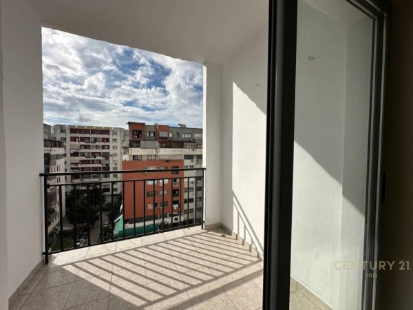 Tirane, jap me qera apartament 2+1 Kati 7, 80 m² 500 € (Astir)