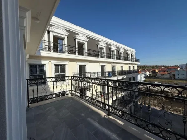 Tirane, shitet apartament 1+1+Ballkon Kati 3, 52 m² 92.400 € (Residenca Porta Tirana e Re)